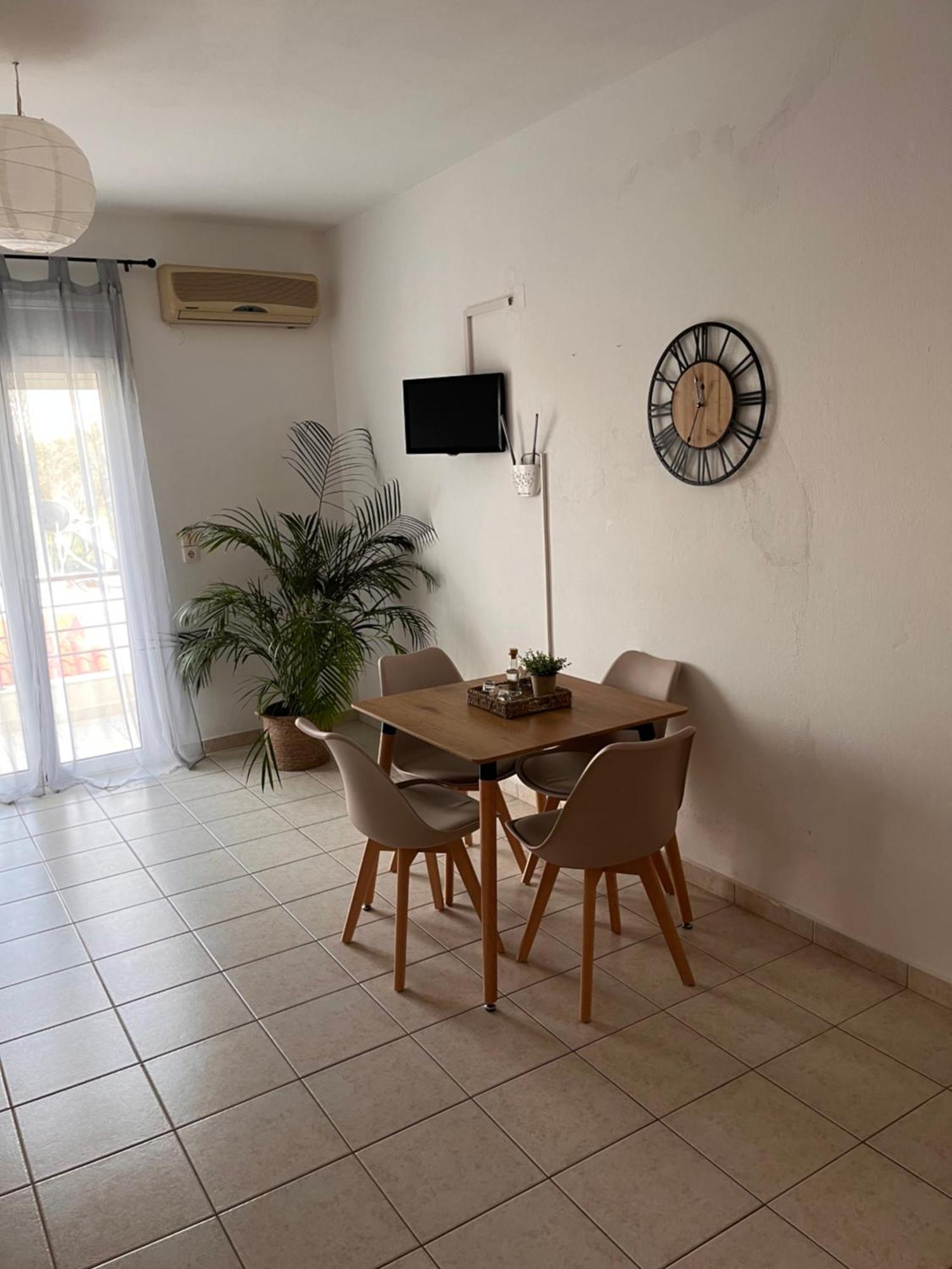 Maria Apts Истро Экстерьер фото