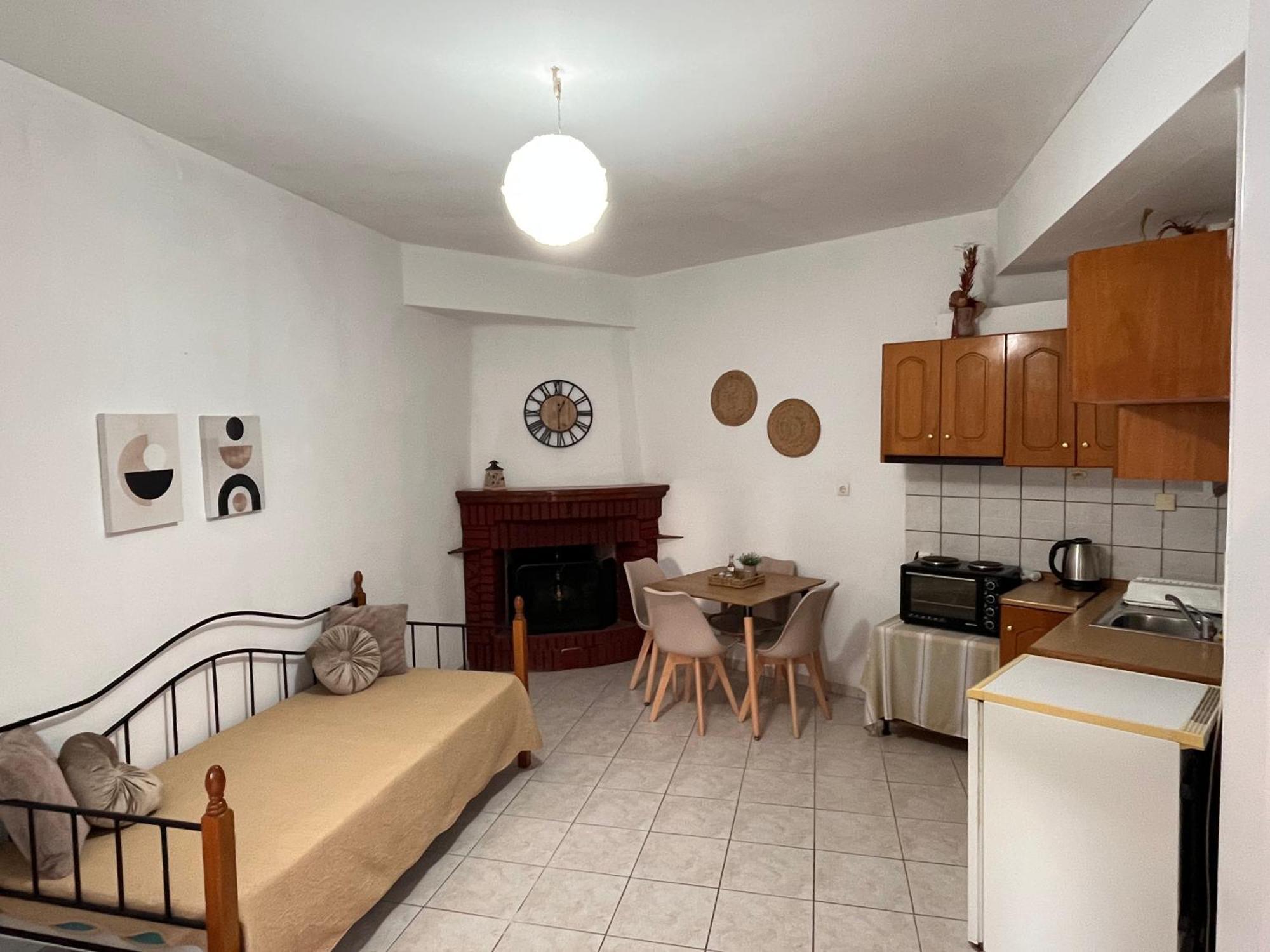 Maria Apts Истро Экстерьер фото